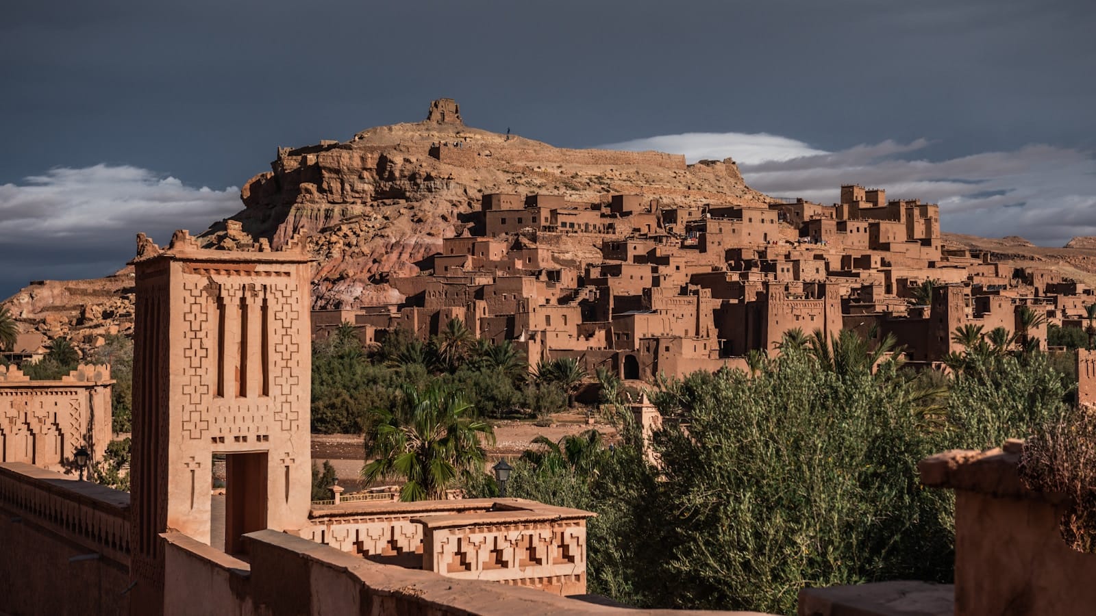 A view of a village in the desert,7 days tour from Tangier to Marrakech