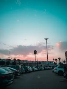 parked vehicles,Major Airports